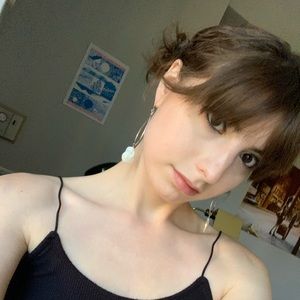 Meet your Posher, Ariel